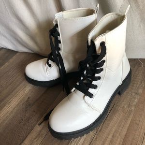 White faux leather boots size 6